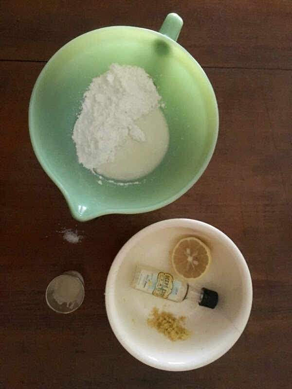 frosting-vodka-lemon